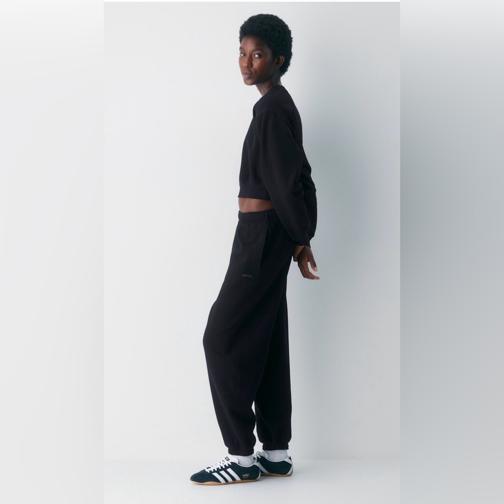 ARITZIA SWEAT FLEECE COZY FLEECE MEGA FIT Black Sweatpants Size XS - Picture 3 of 11